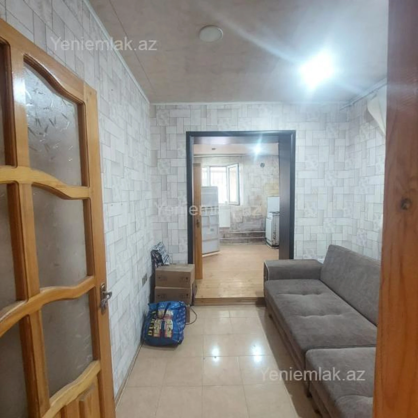 Satılır 2 otaqlı köhnə tikili 56 m²