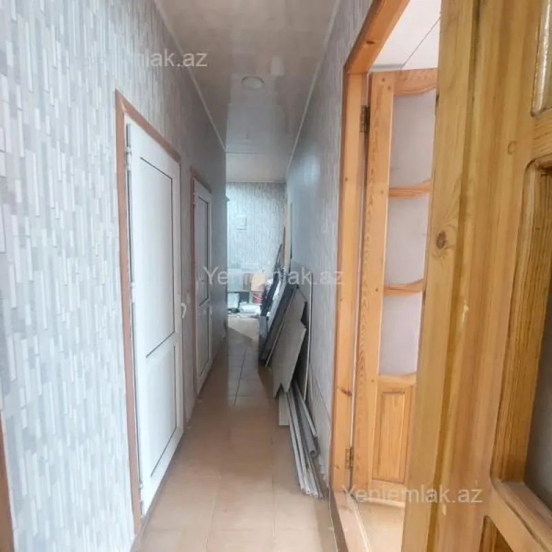 Satılır 2 otaqlı köhnə tikili 56 m²