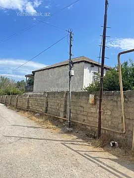 Satılır 4 otaqlı həyət evi 100 m²
