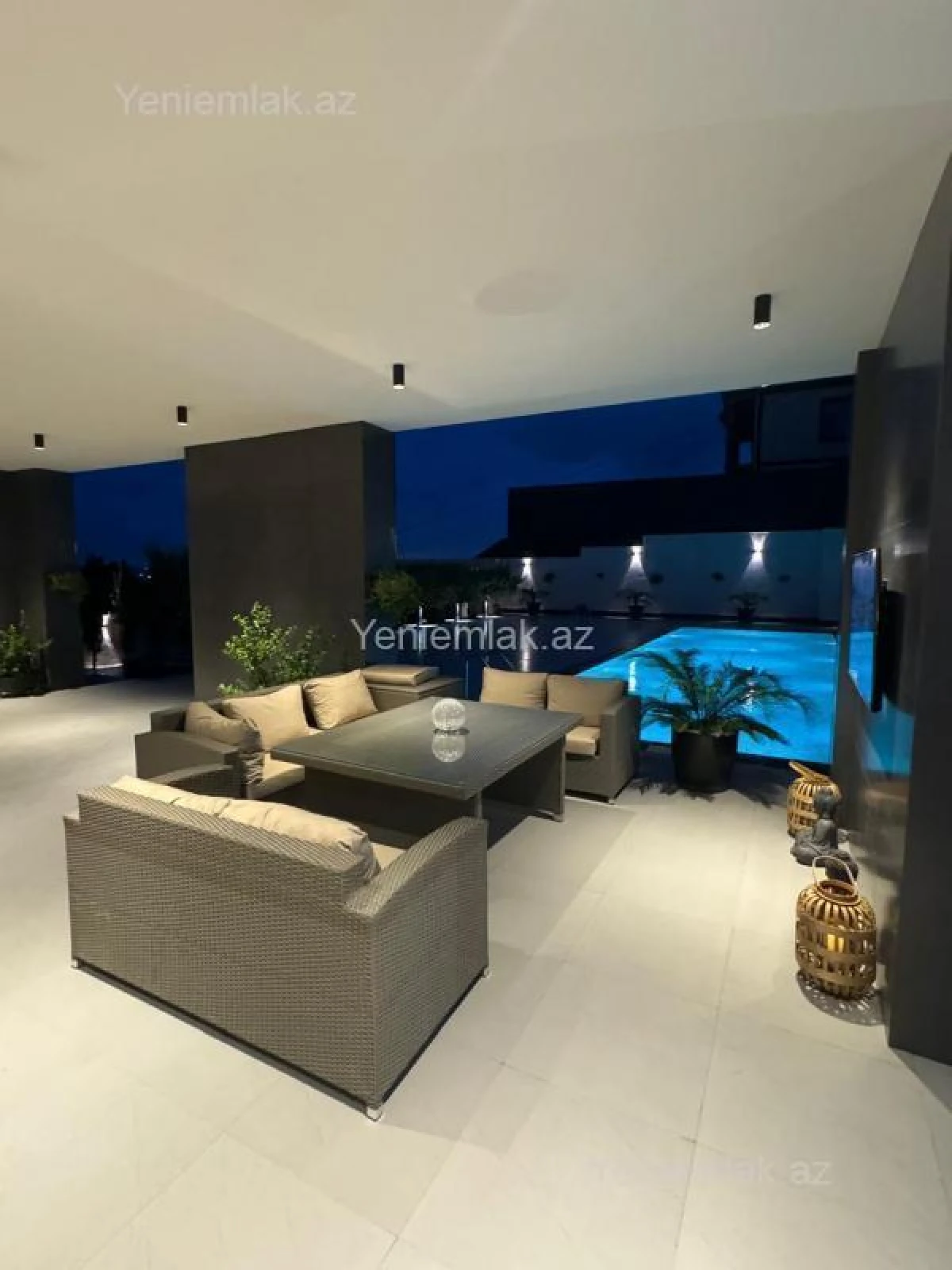 Satılır 6 otaqlı həyət evi 300 m²