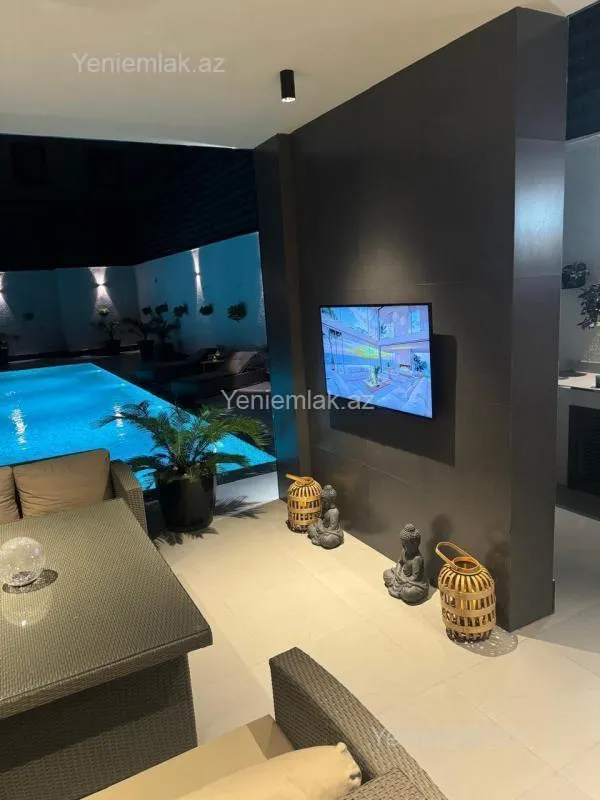 Satılır 6 otaqlı həyət evi 300 m²