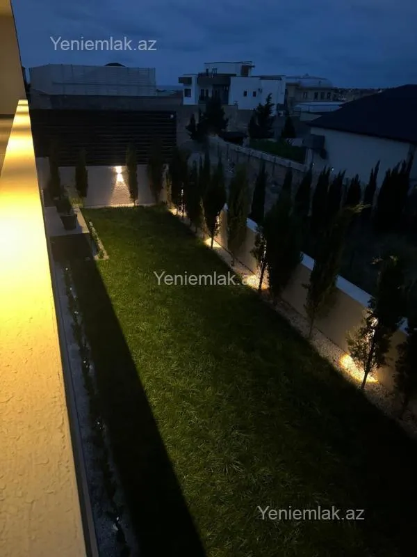 Satılır 6 otaqlı həyət evi 300 m²