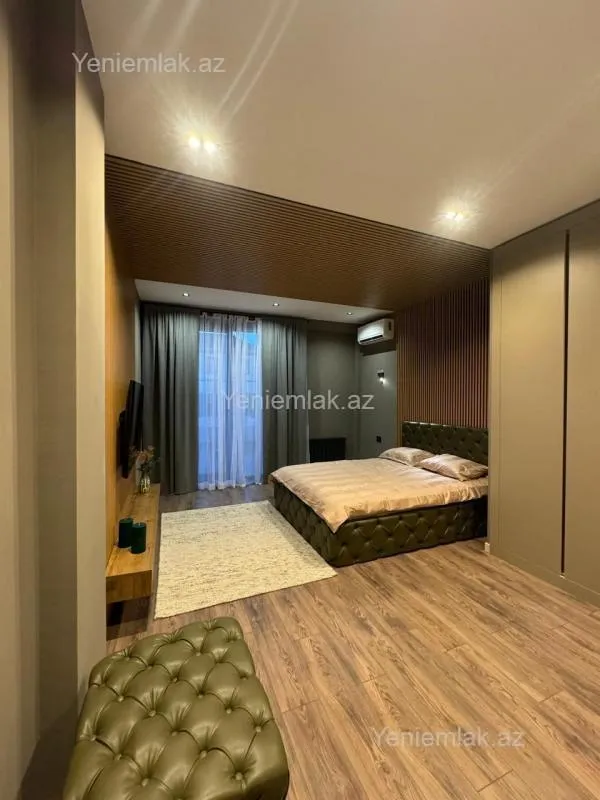 Satılır 6 otaqlı həyət evi 300 m²