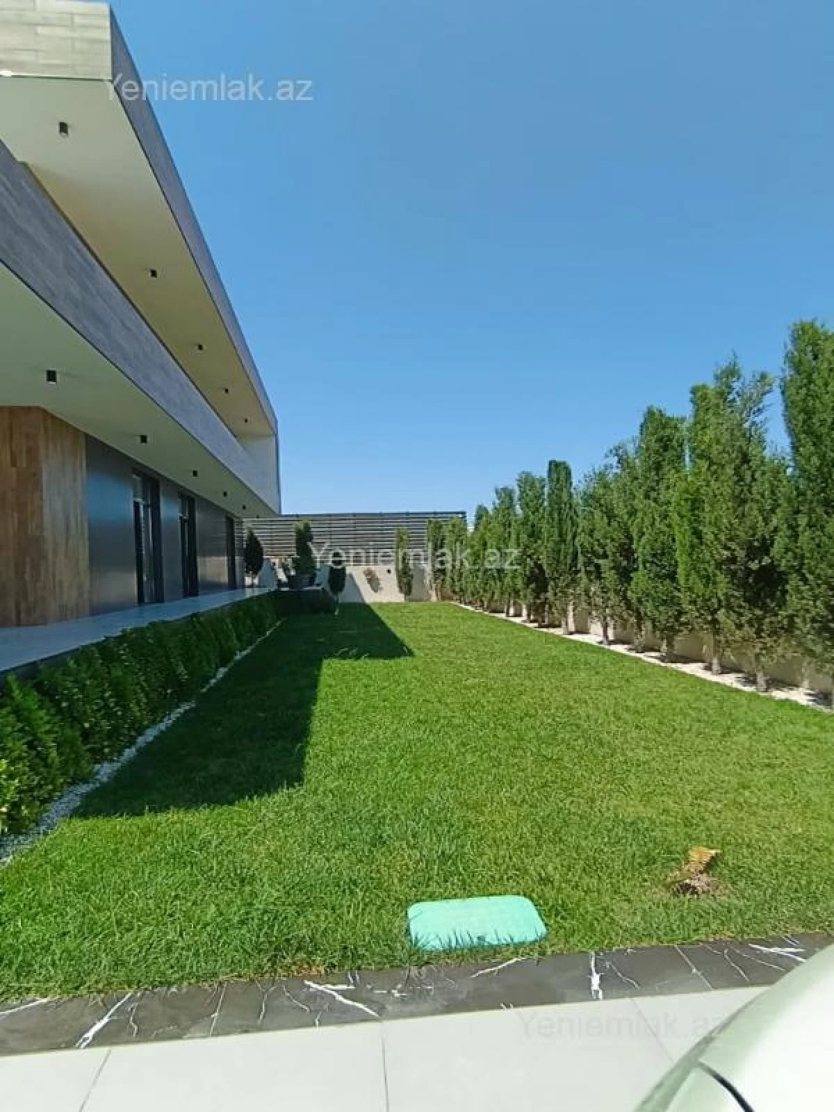 Satılır 6 otaqlı həyət evi 300 m²