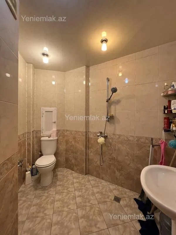 Satılır 3 otaqlı yeni tikili 158 m²