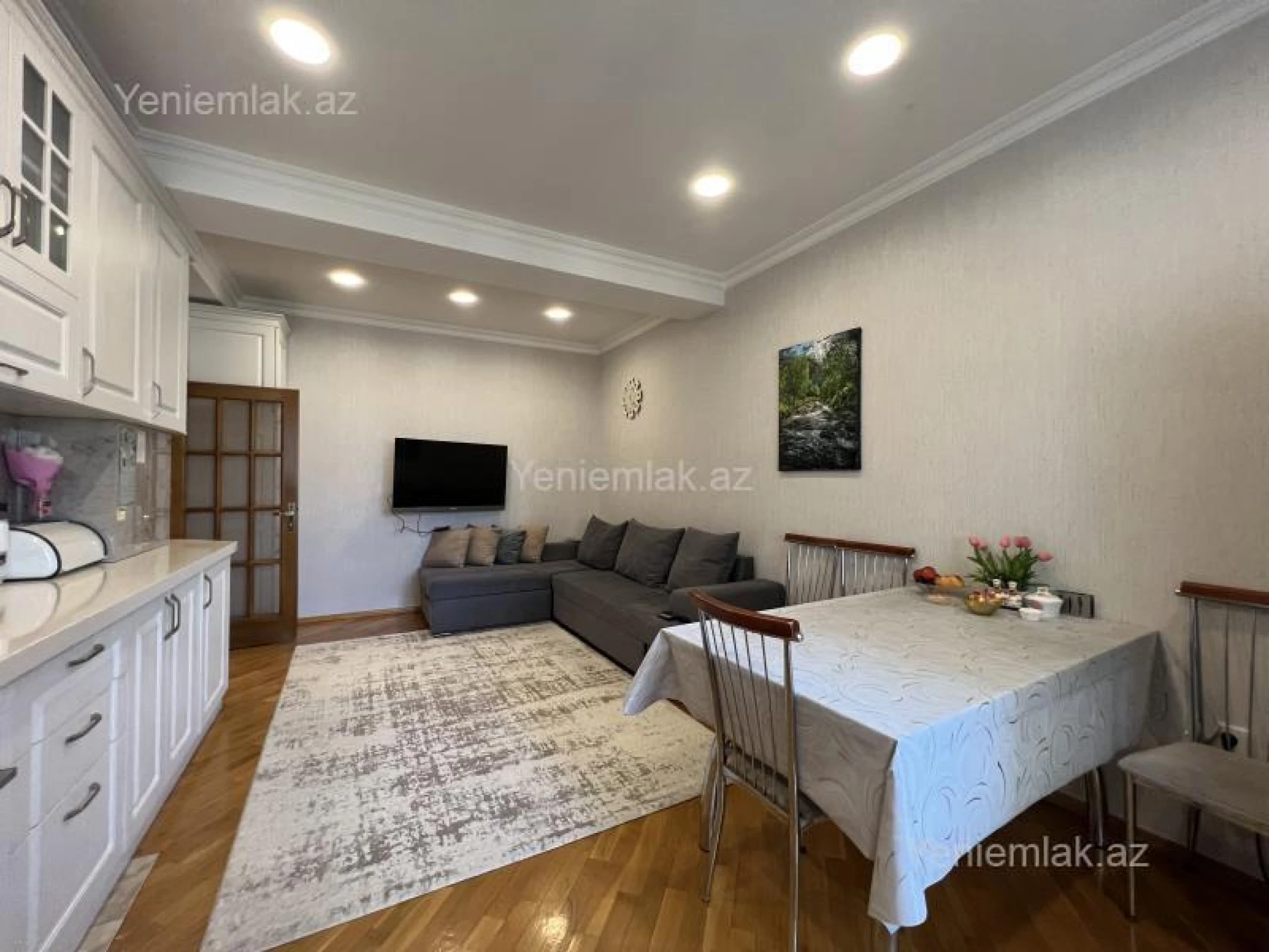 Satılır 3 otaqlı yeni tikili 158 m²