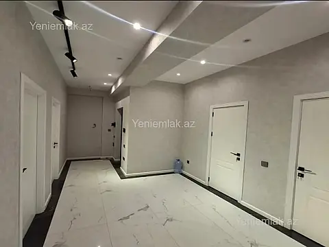 Satılır 3 otaqlı yeni tikili 97 m²