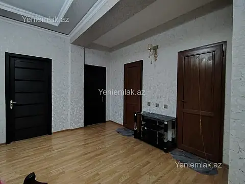 Satılır 3 otaqlı yeni tikili 135 m²