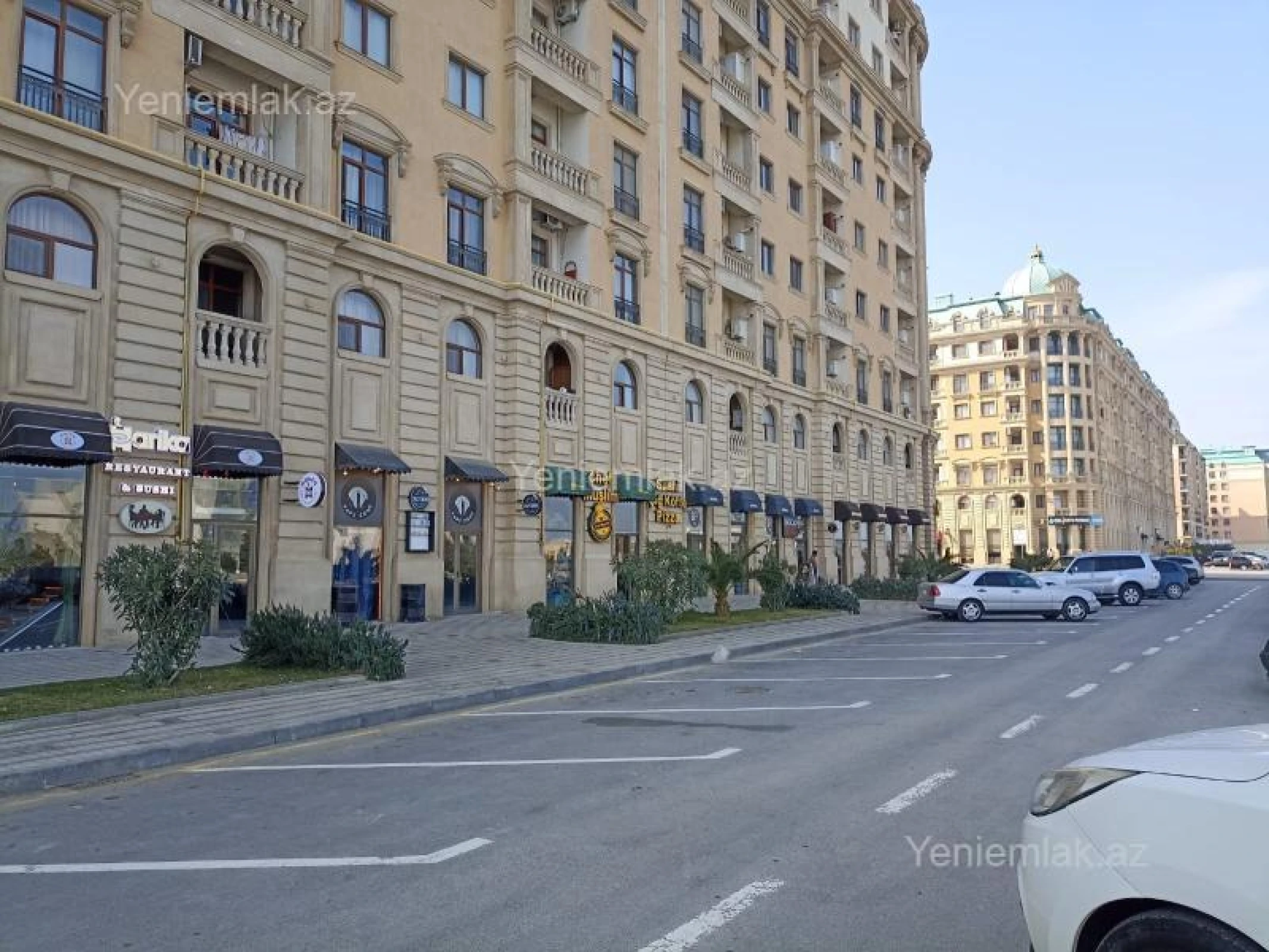 Satılır 2 otaqlı obyekt 200 m²