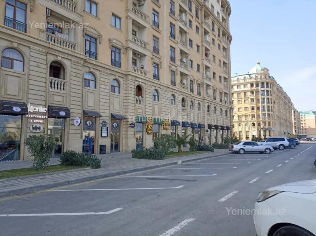 Satılır 2 otaqlı obyekt 200 m²