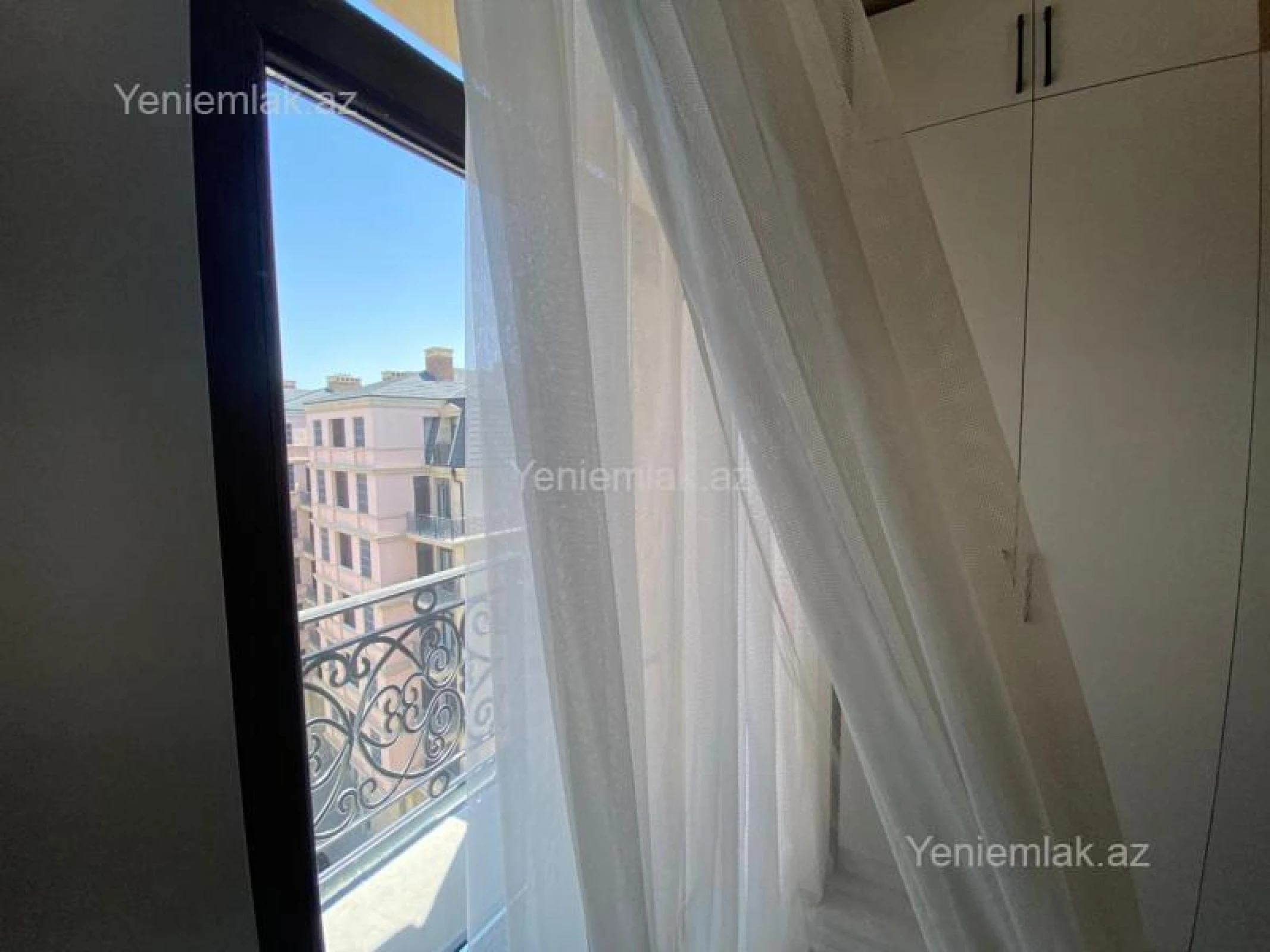 Satılır 4 otaqlı yeni tikili 140 m²