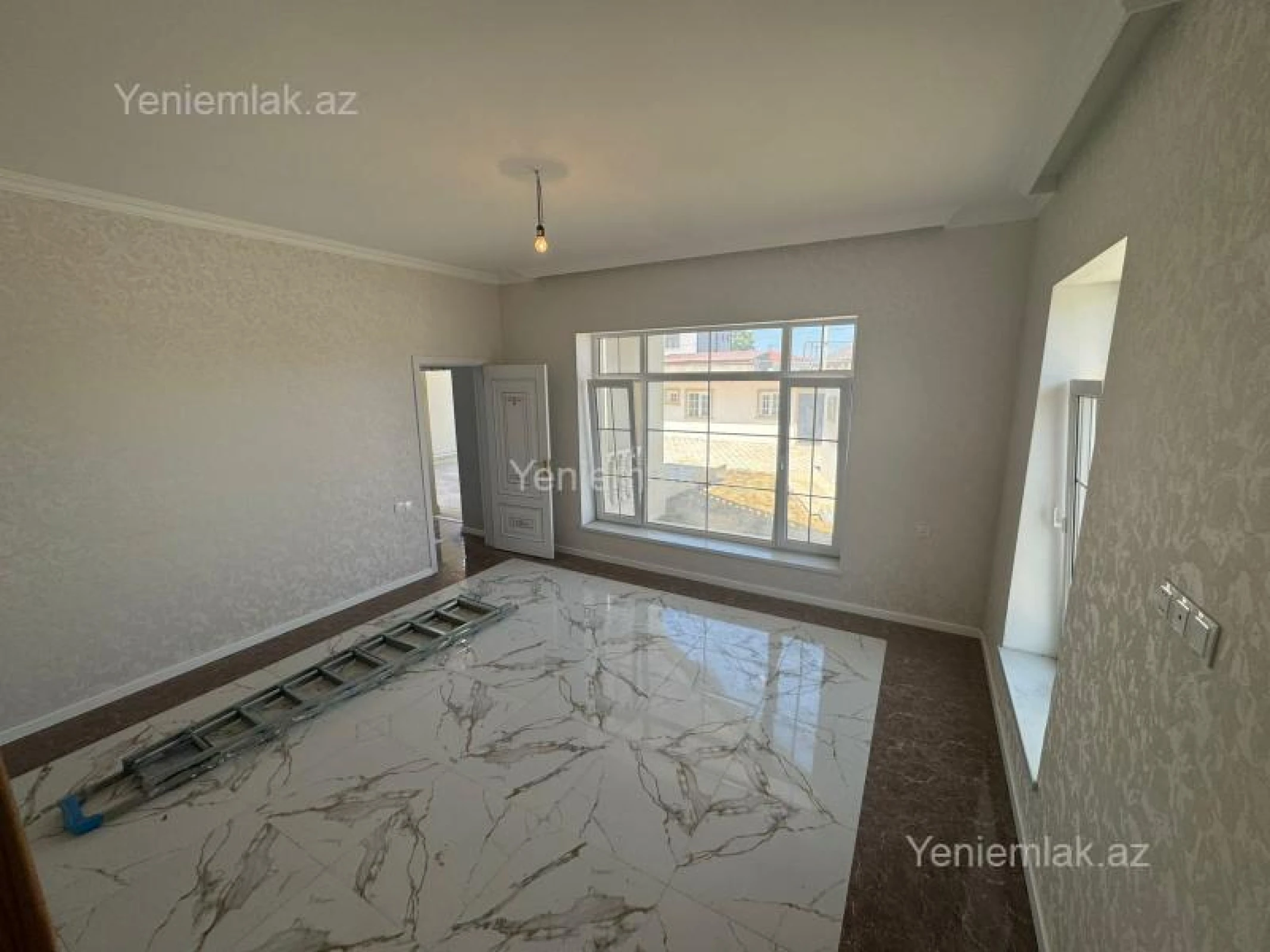 Satılır 4 otaqlı həyət evi 150 m²