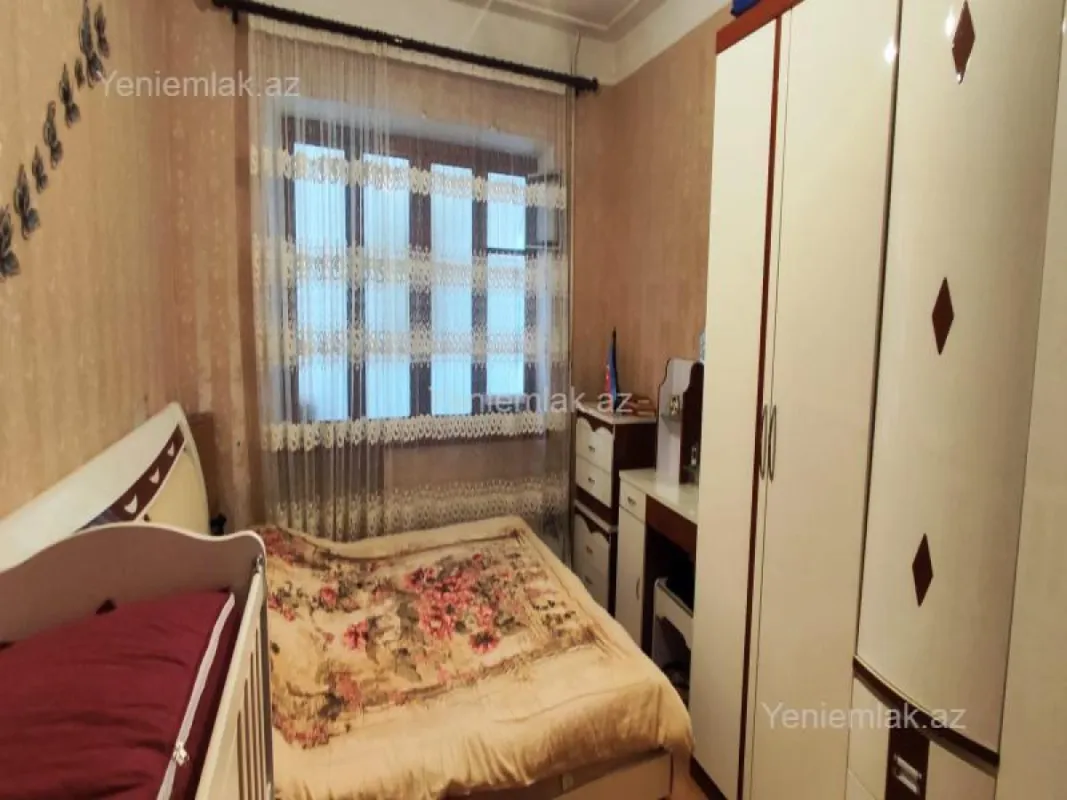 Satılır 3 otaqlı köhnə tikili 65 m²
