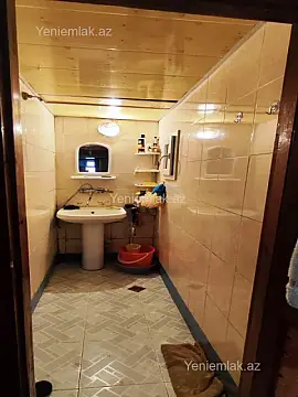 Satılır 3 otaqlı köhnə tikili 65 m²