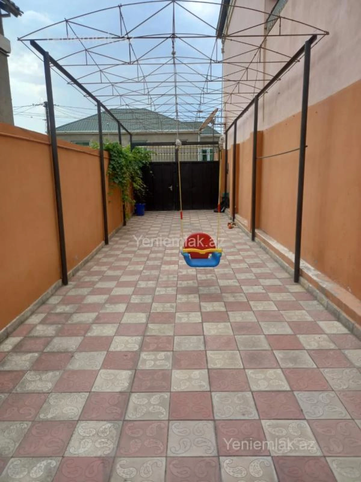 Satılır 3 otaqlı həyət evi 100 m²