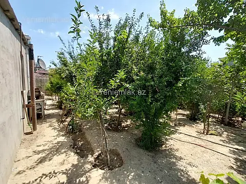 Satılır 4 otaqlı həyət evi 124 m²