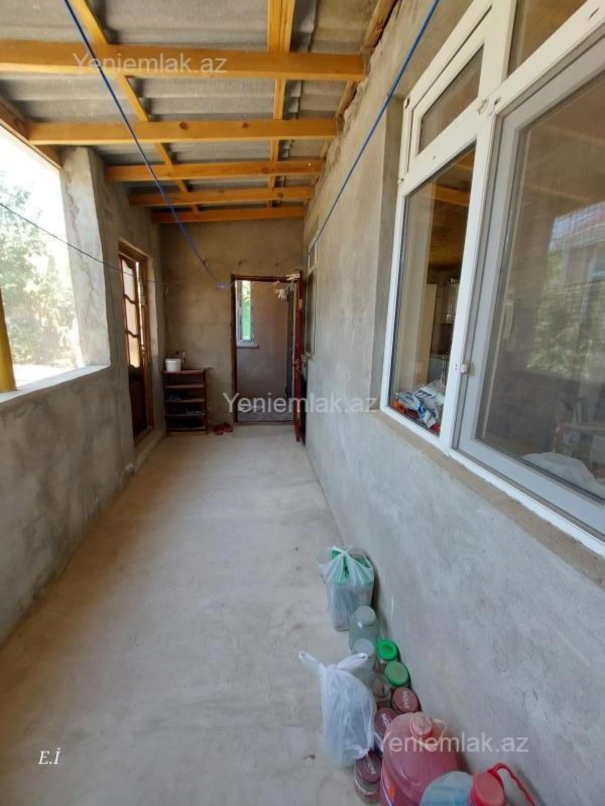 Satılır 4 otaqlı həyət evi 124 m²