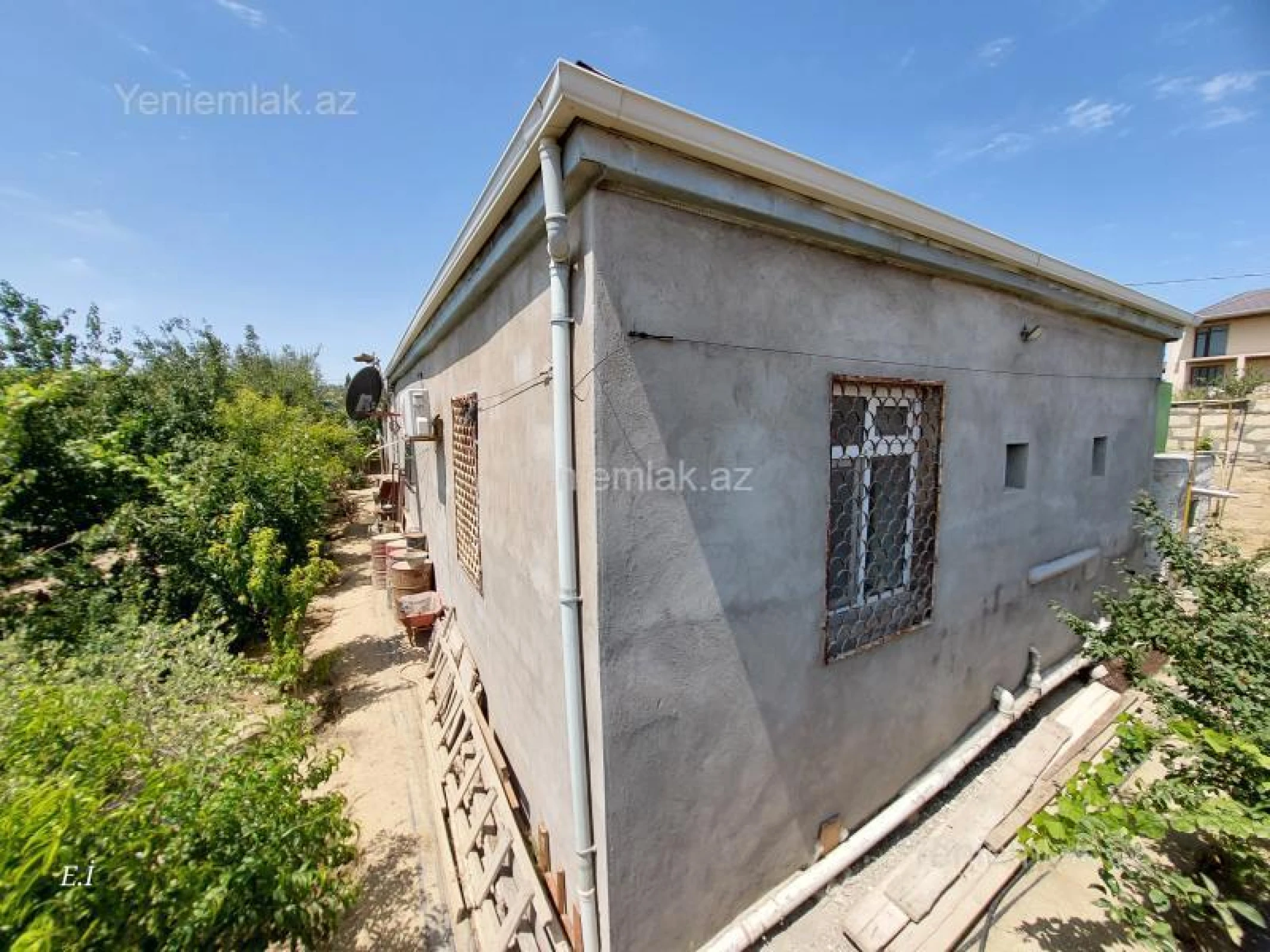 Satılır 4 otaqlı həyət evi 124 m²