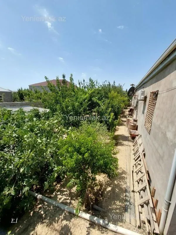 Satılır 4 otaqlı həyət evi 124 m²