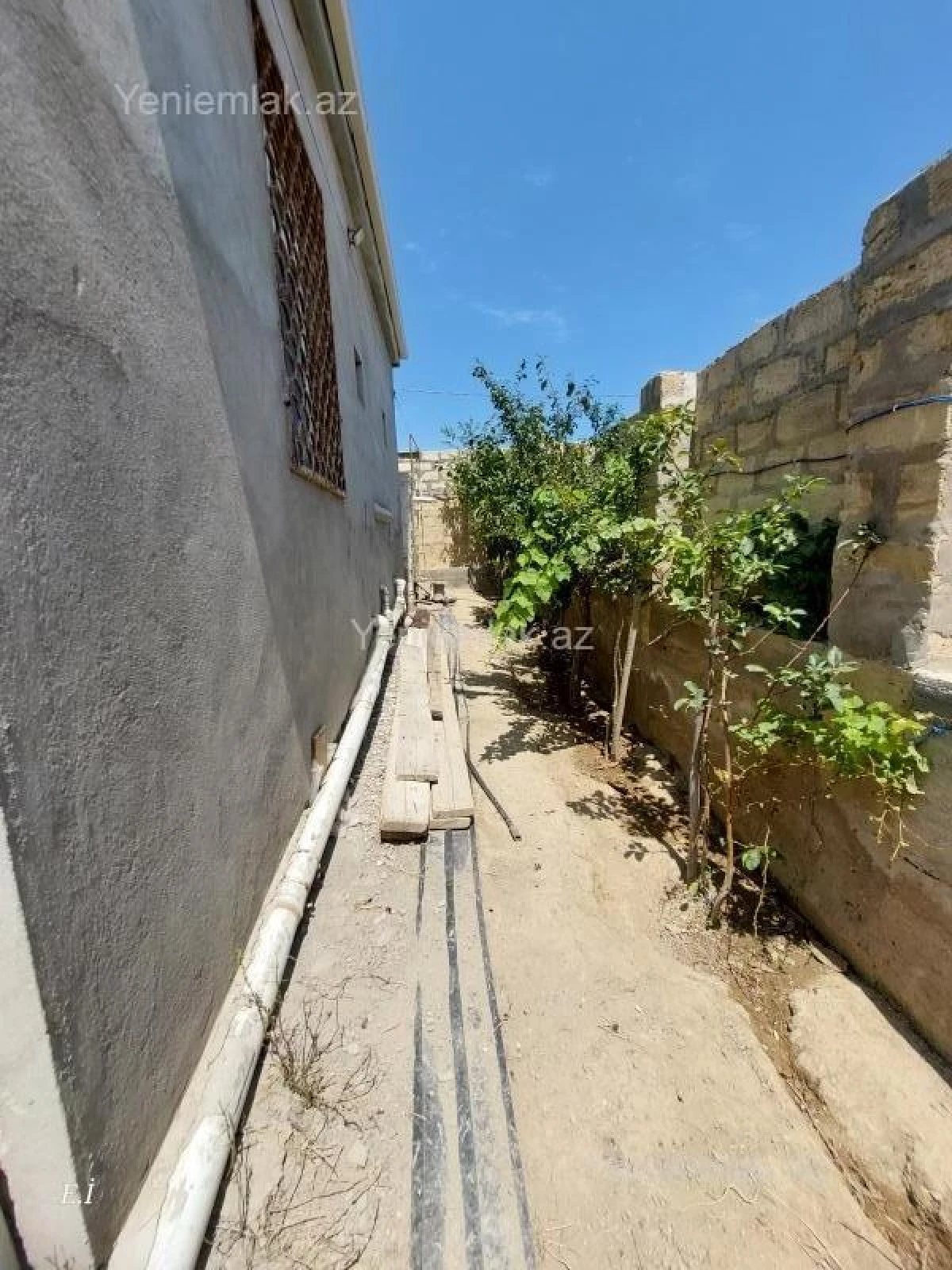 Satılır 4 otaqlı həyət evi 124 m²