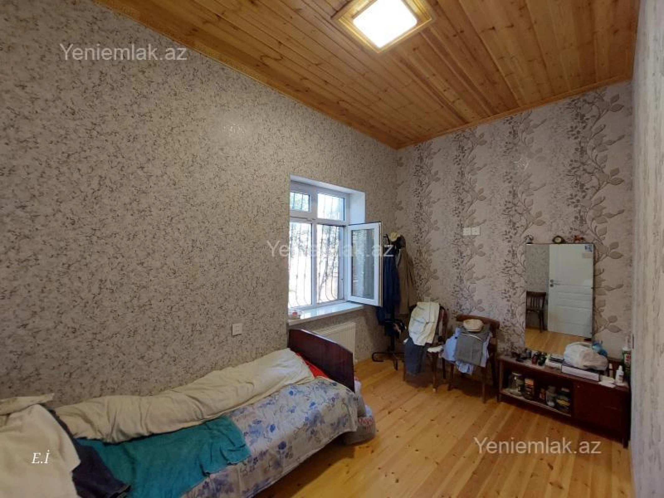 Satılır 4 otaqlı həyət evi 124 m²