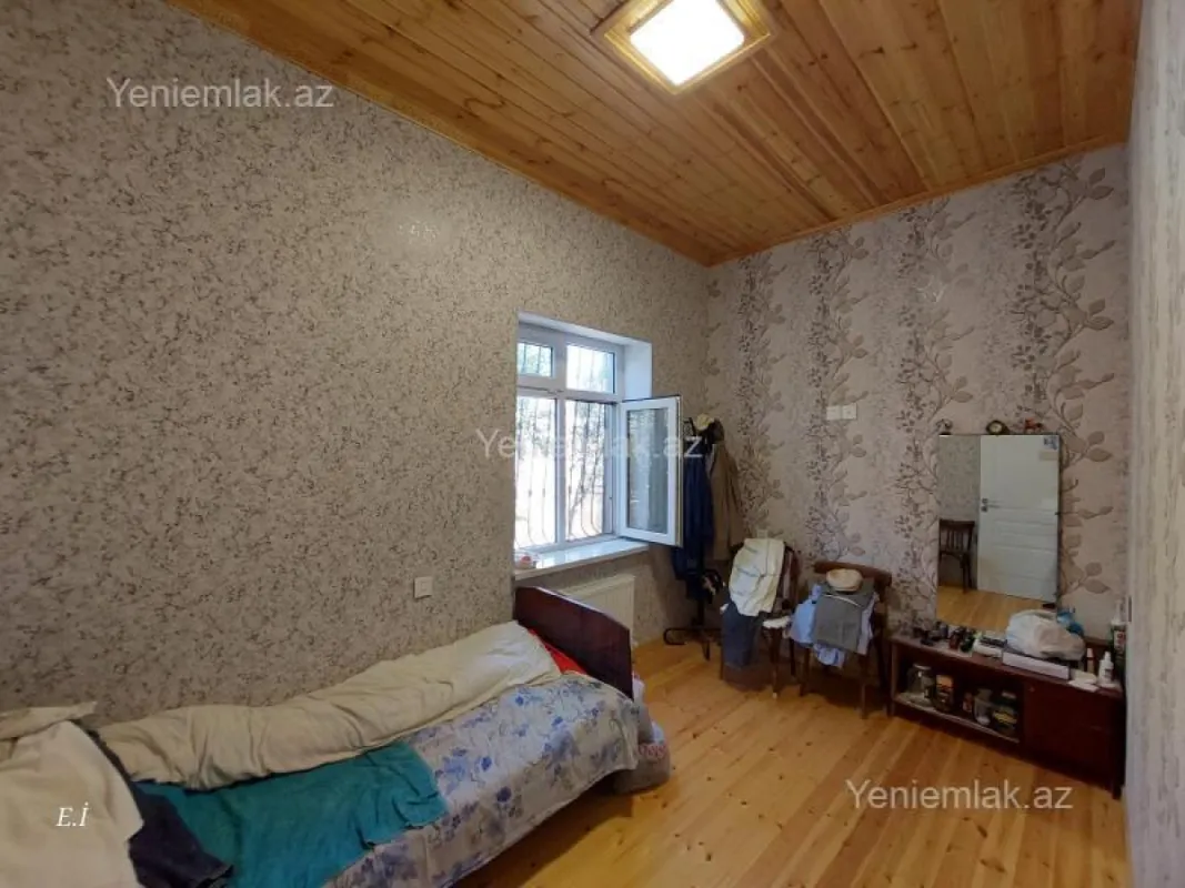 Satılır 4 otaqlı həyət evi 124 m²