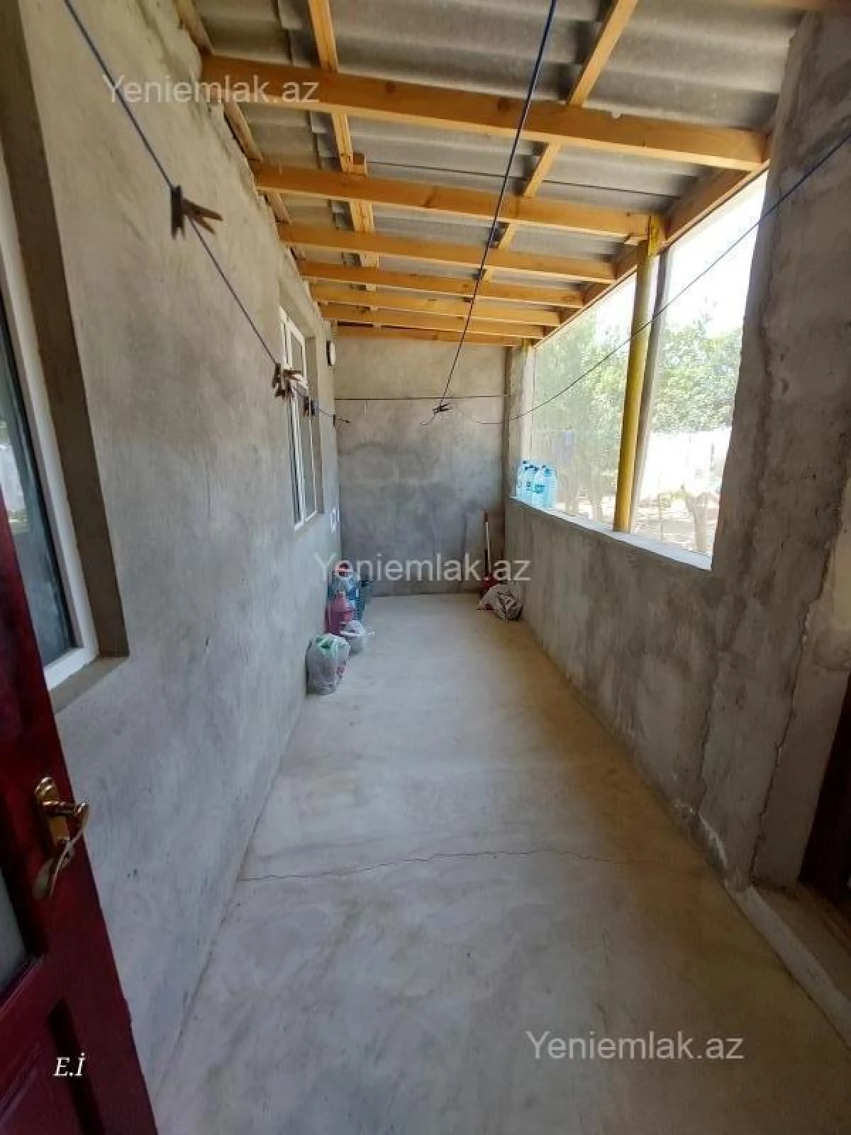 Satılır 4 otaqlı həyət evi 124 m²