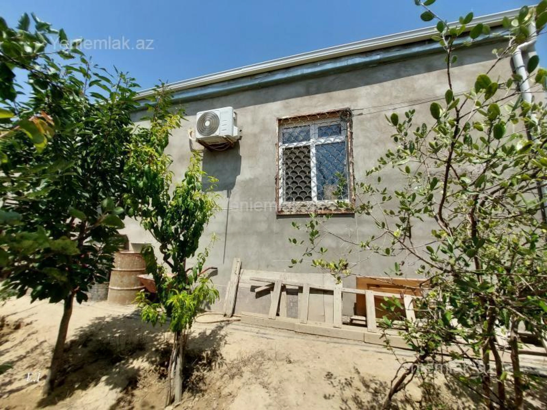 Satılır 4 otaqlı həyət evi 124 m²