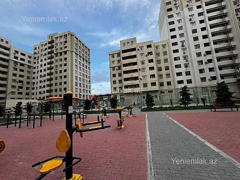Satılır 2 otaqlı yeni tikili 76 m²