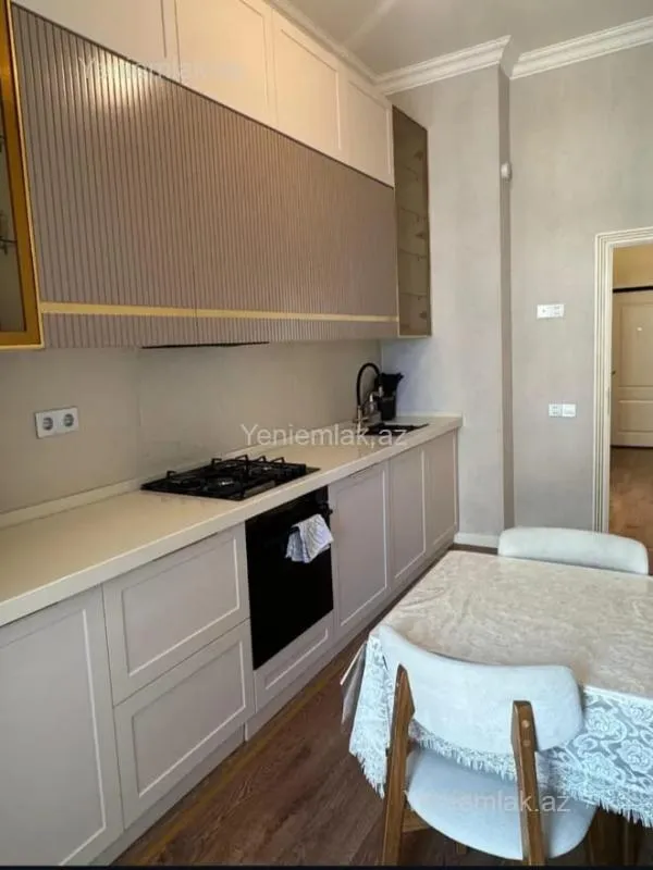 Satılır 3 otaqlı yeni tikili 98.7 m²