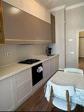 Satılır 3 otaqlı yeni tikili 98.7 m²