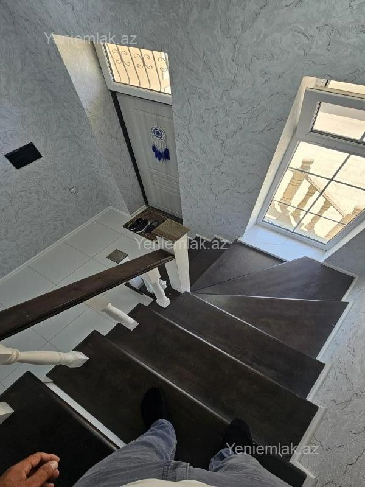 Satılır 5 otaqlı həyət evi 180 m²