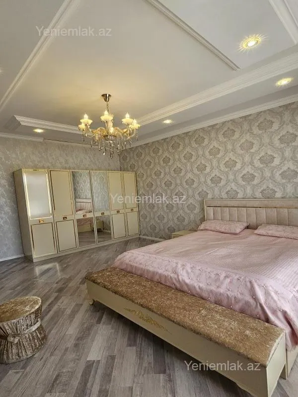 Satılır 5 otaqlı həyət evi 180 m²
