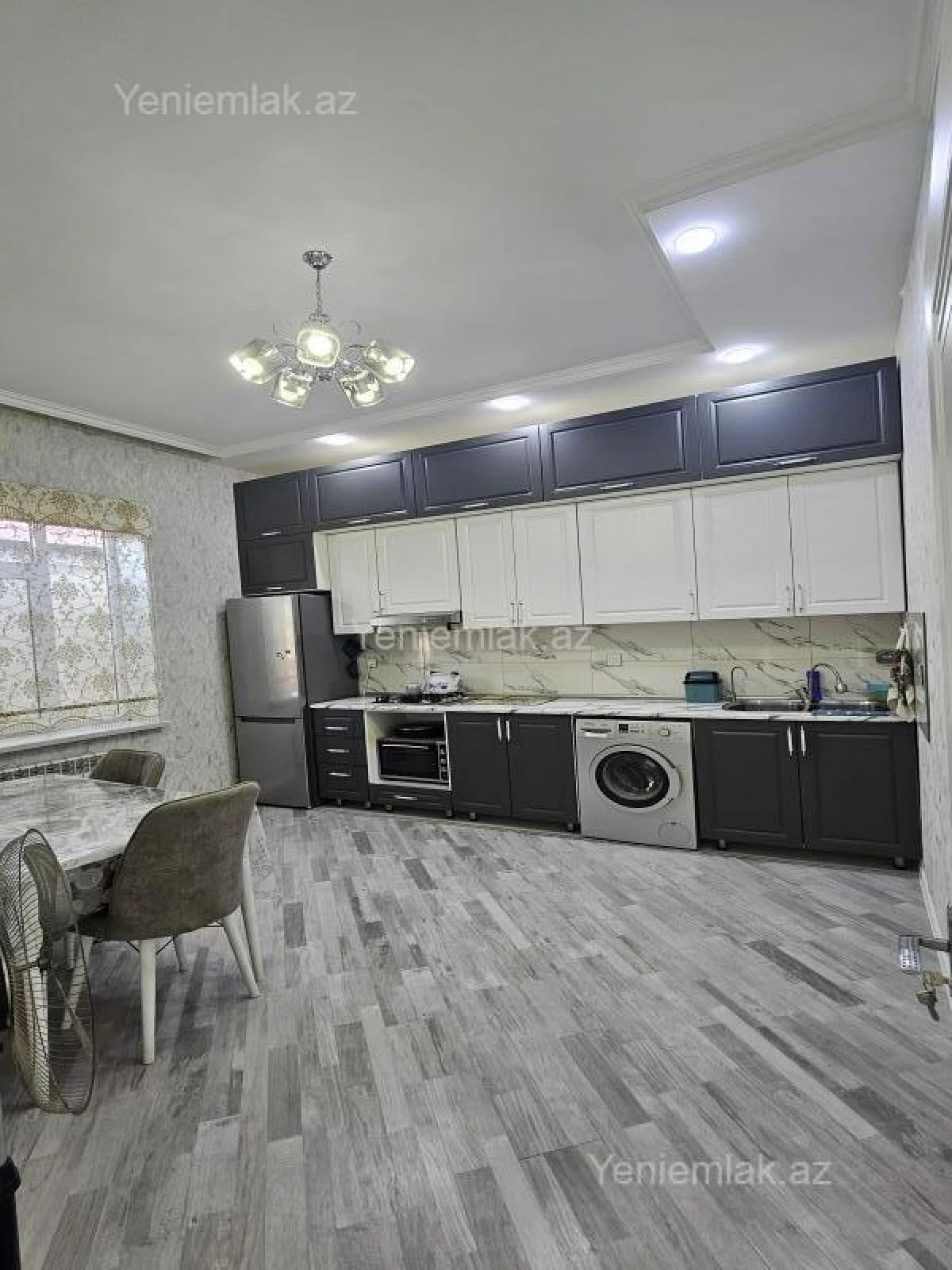 Satılır 5 otaqlı həyət evi 180 m²