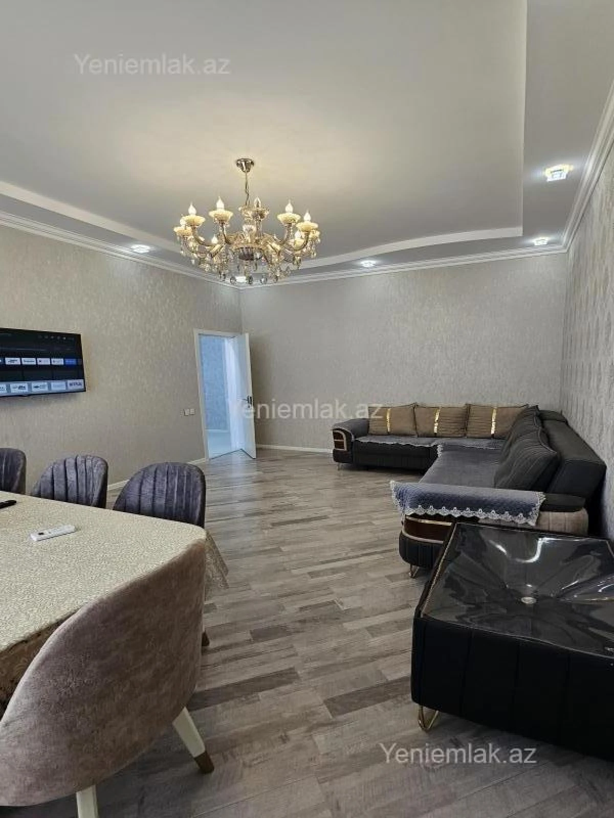 Satılır 5 otaqlı həyət evi 180 m²