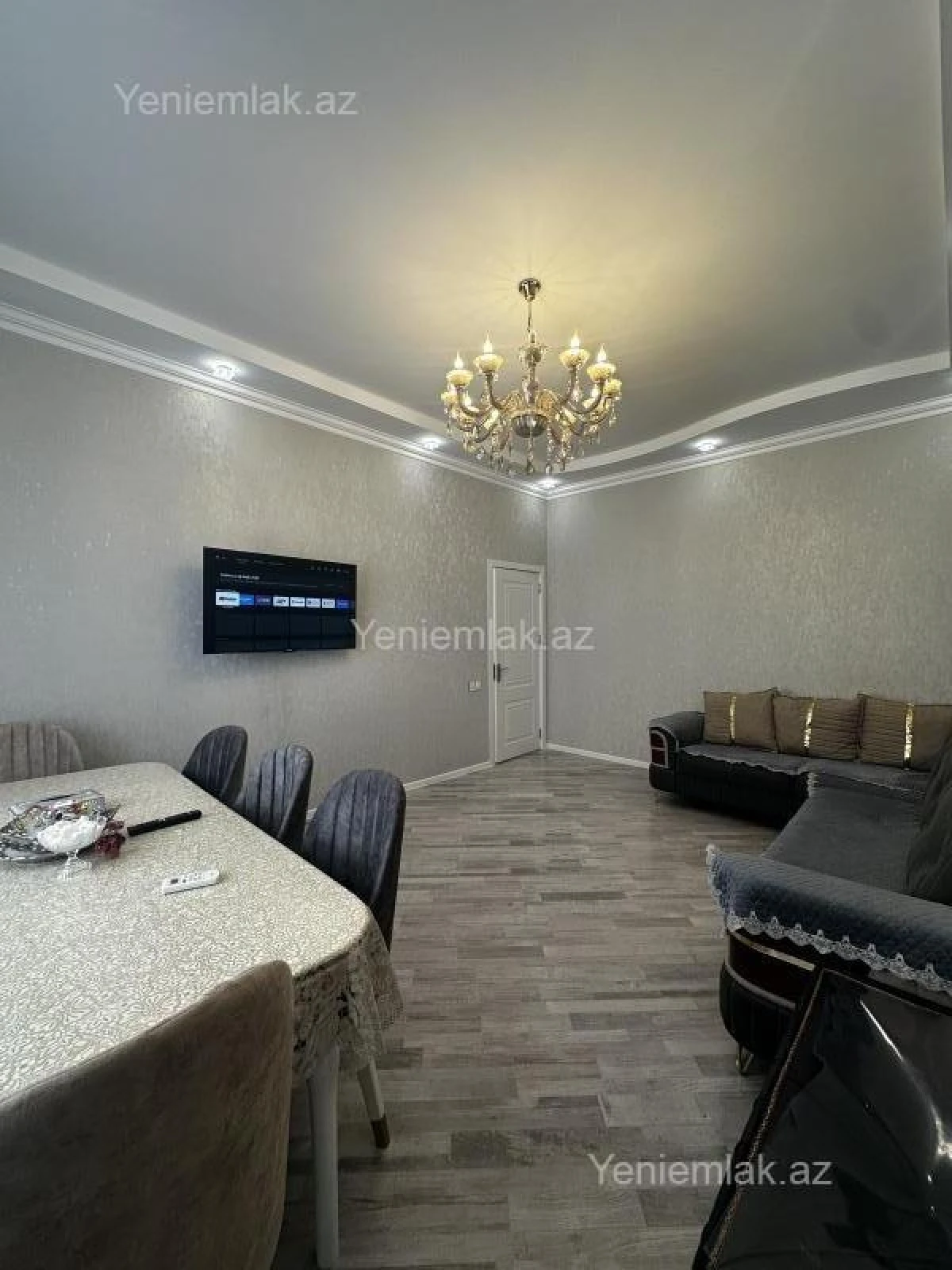 Satılır 5 otaqlı həyət evi 180 m²