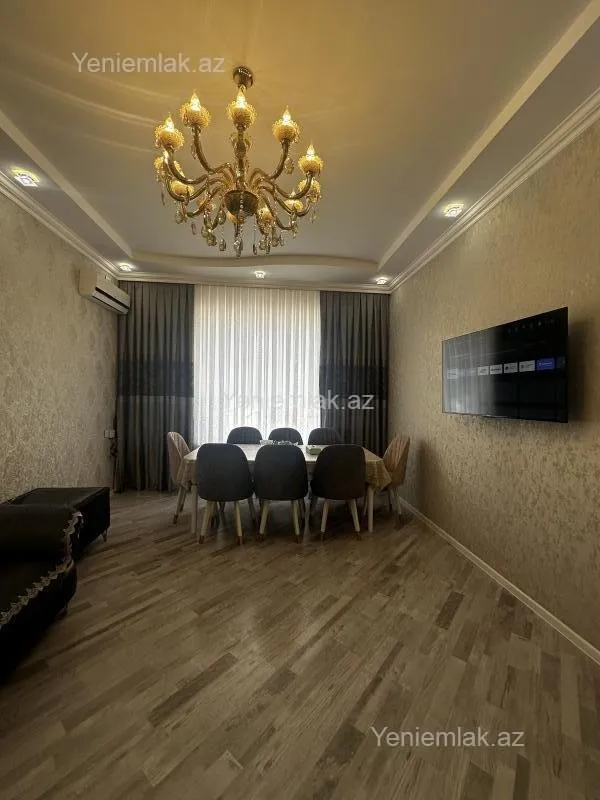 Satılır 5 otaqlı həyət evi 180 m²