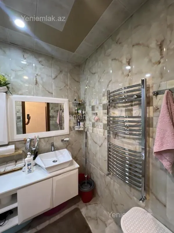 Satılır 4 otaqlı yeni tikili 183 m²