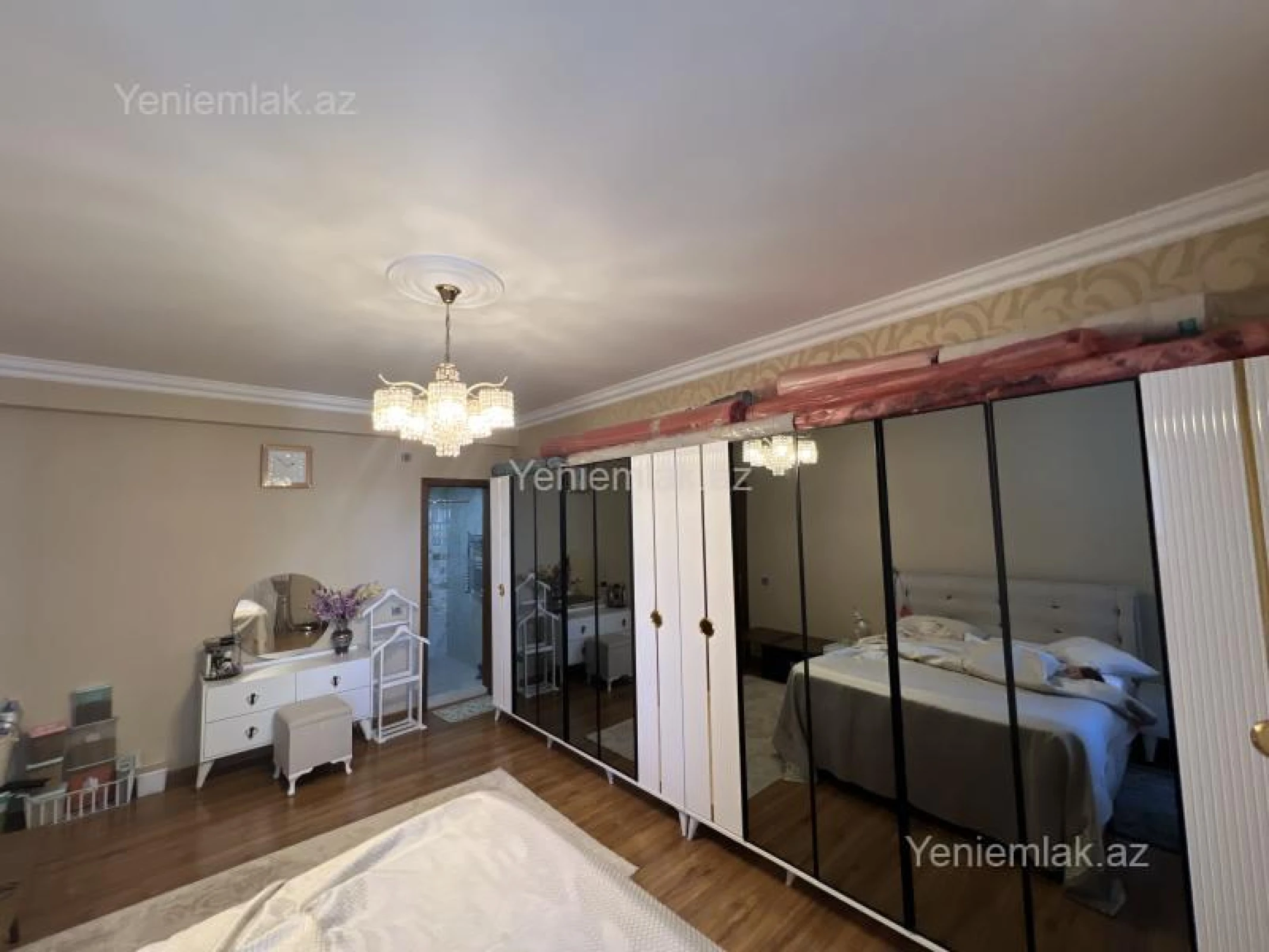 Satılır 4 otaqlı yeni tikili 183 m²