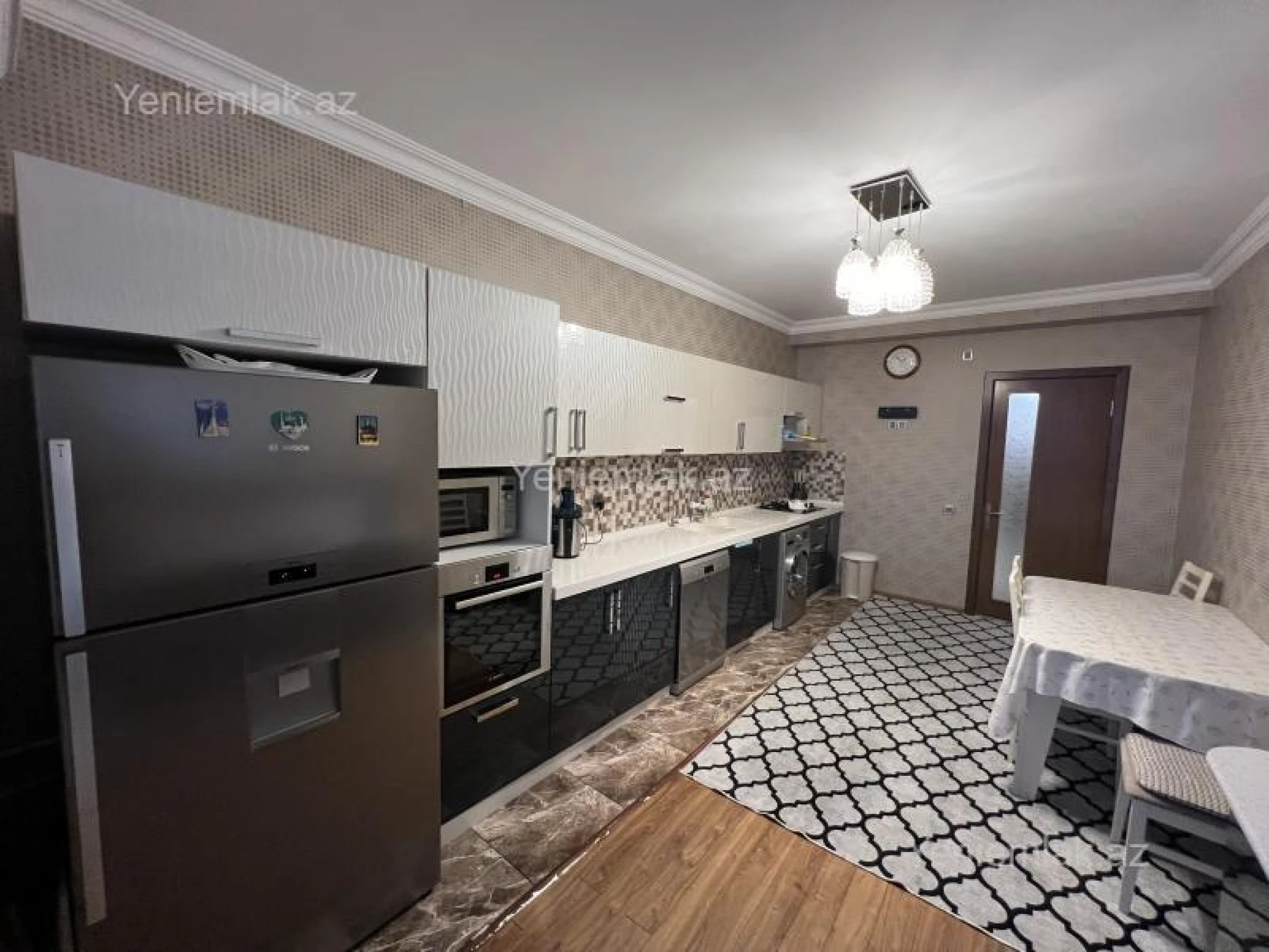 Satılır 4 otaqlı yeni tikili 183 m²