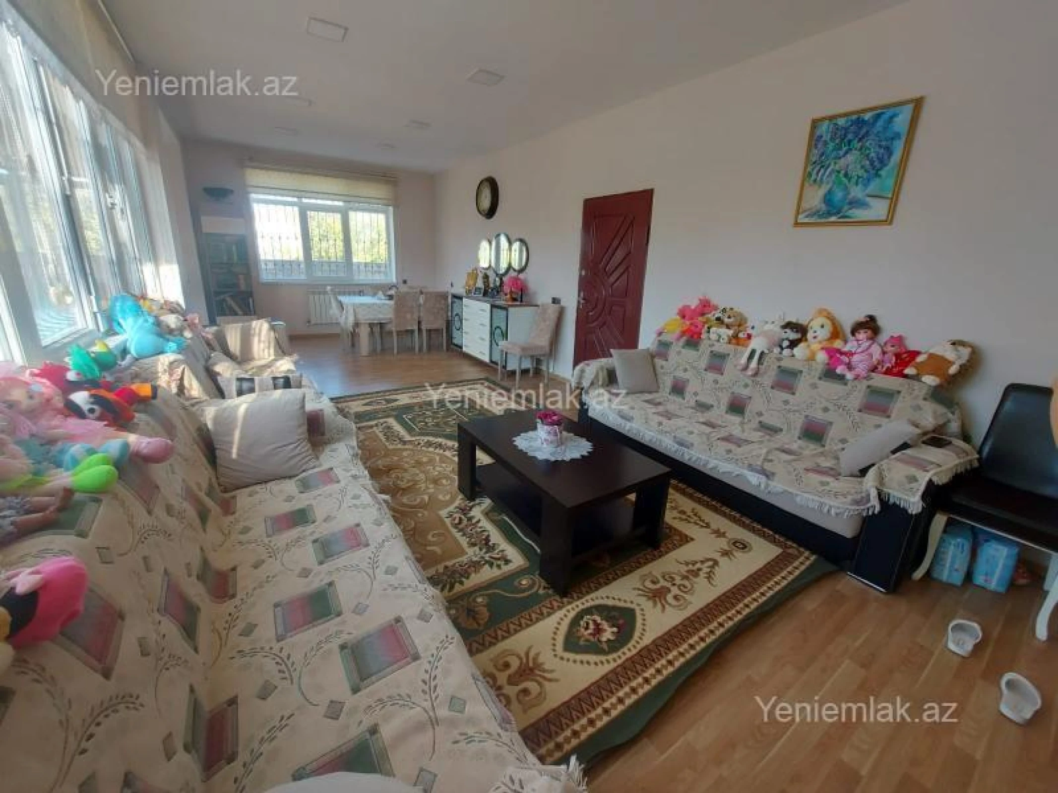 Satılır 9 otaqlı həyət evi 250 m²