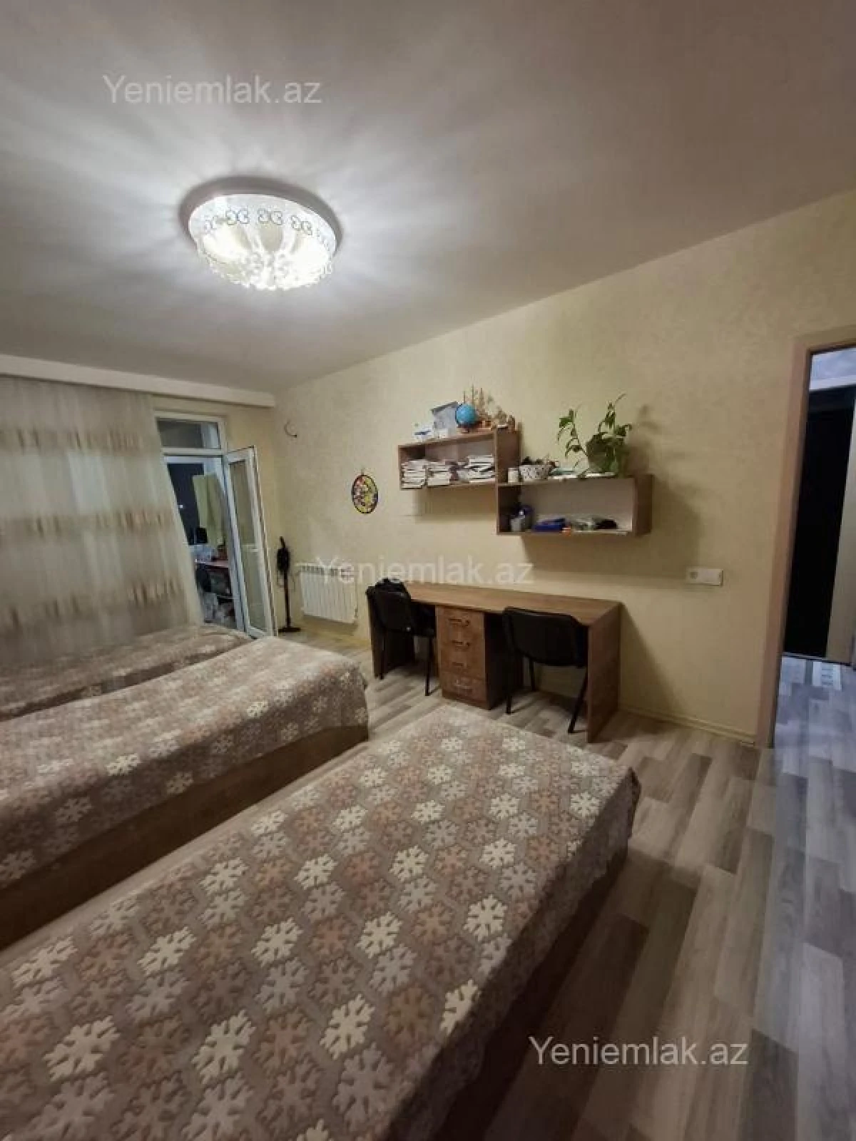 Satılır 3 otaqlı köhnə tikili 85 m²