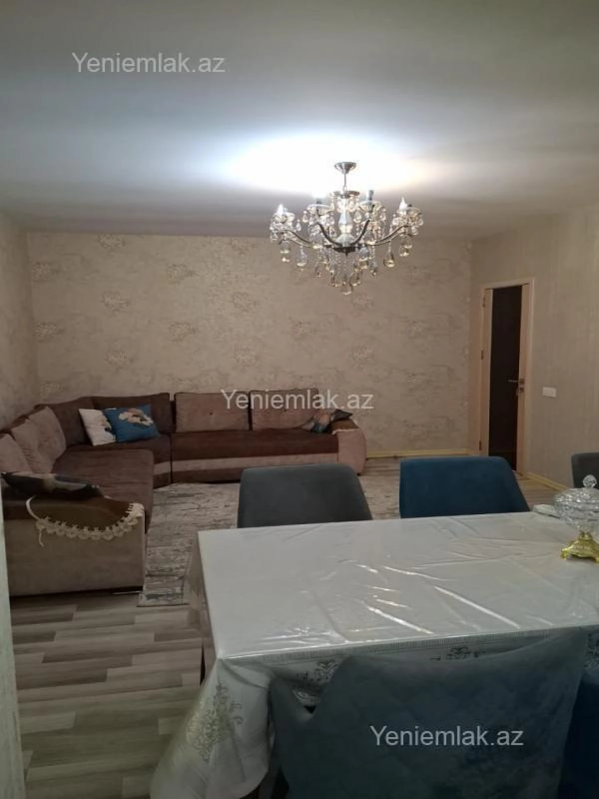 Satılır 3 otaqlı köhnə tikili 85 m²