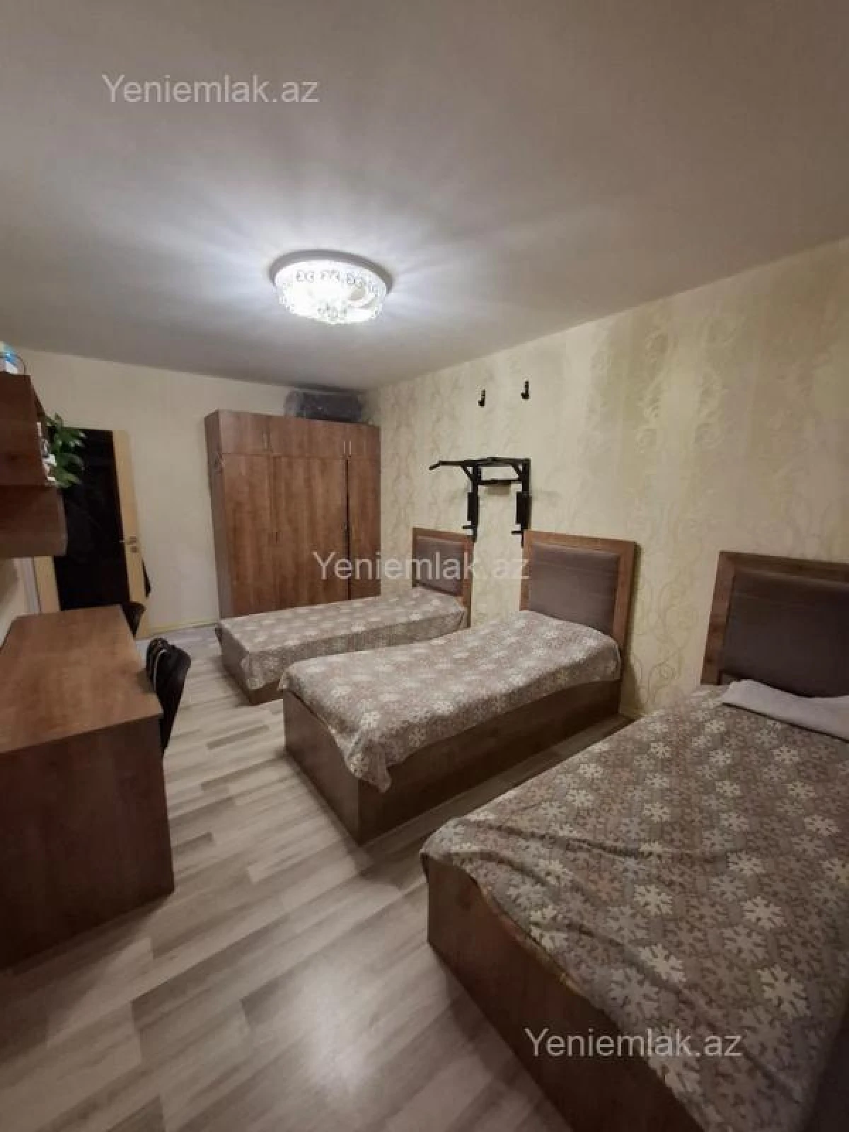 Satılır 3 otaqlı köhnə tikili 85 m²