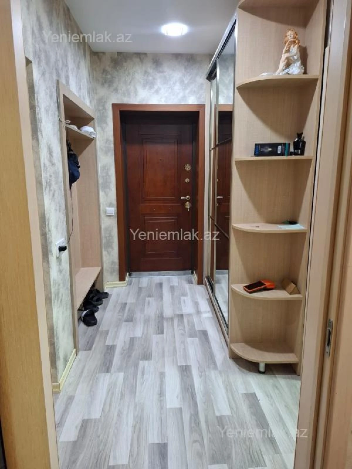 Satılır 3 otaqlı köhnə tikili 85 m²