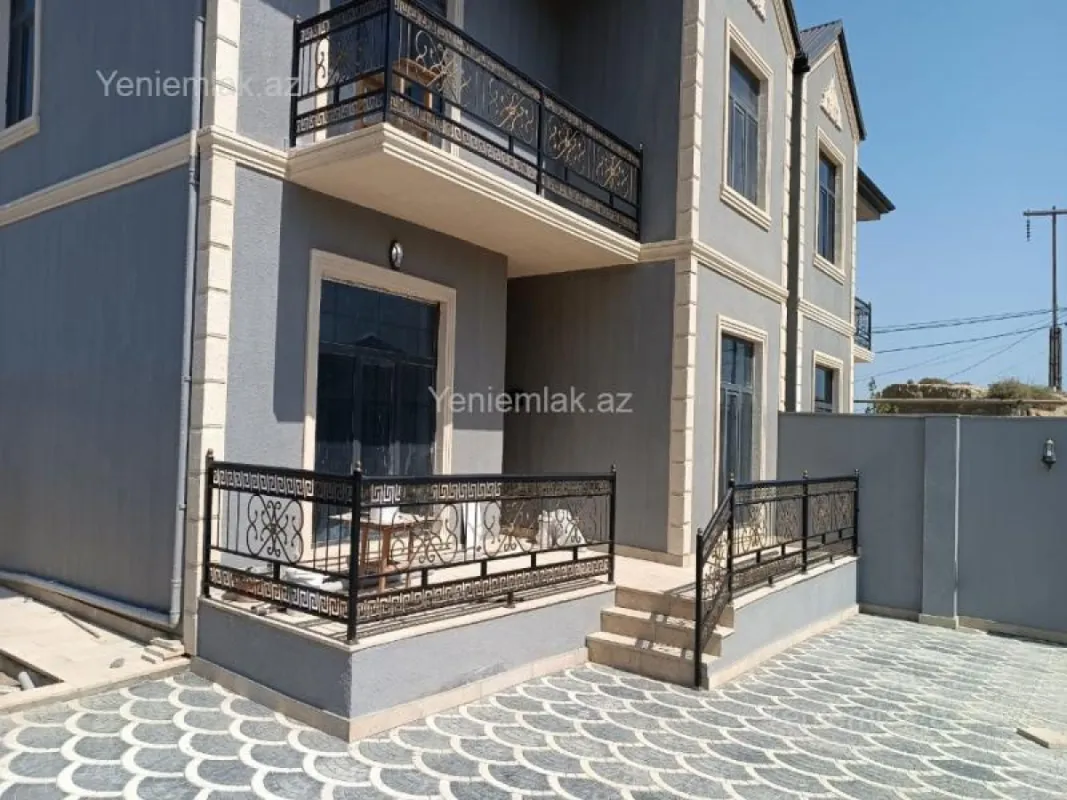 Satılır 4 otaqlı həyət evi 180 m²