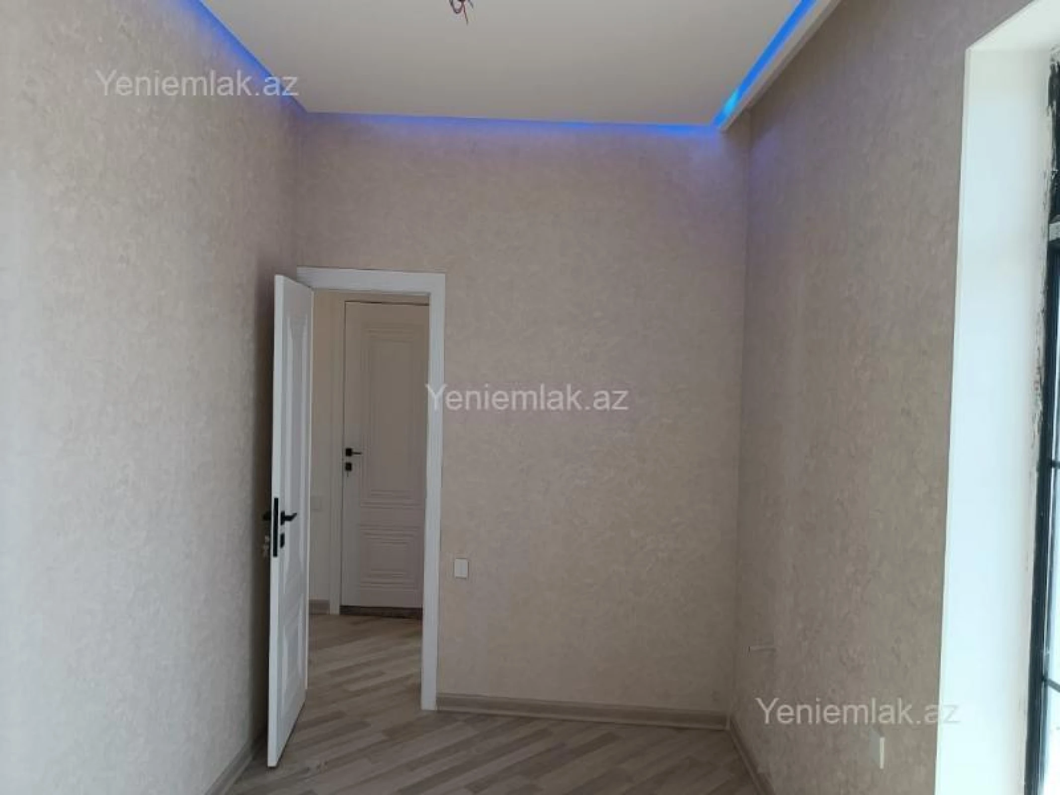 Satılır 4 otaqlı həyət evi 180 m²