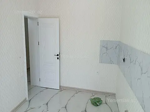 Satılır 4 otaqlı həyət evi 180 m²