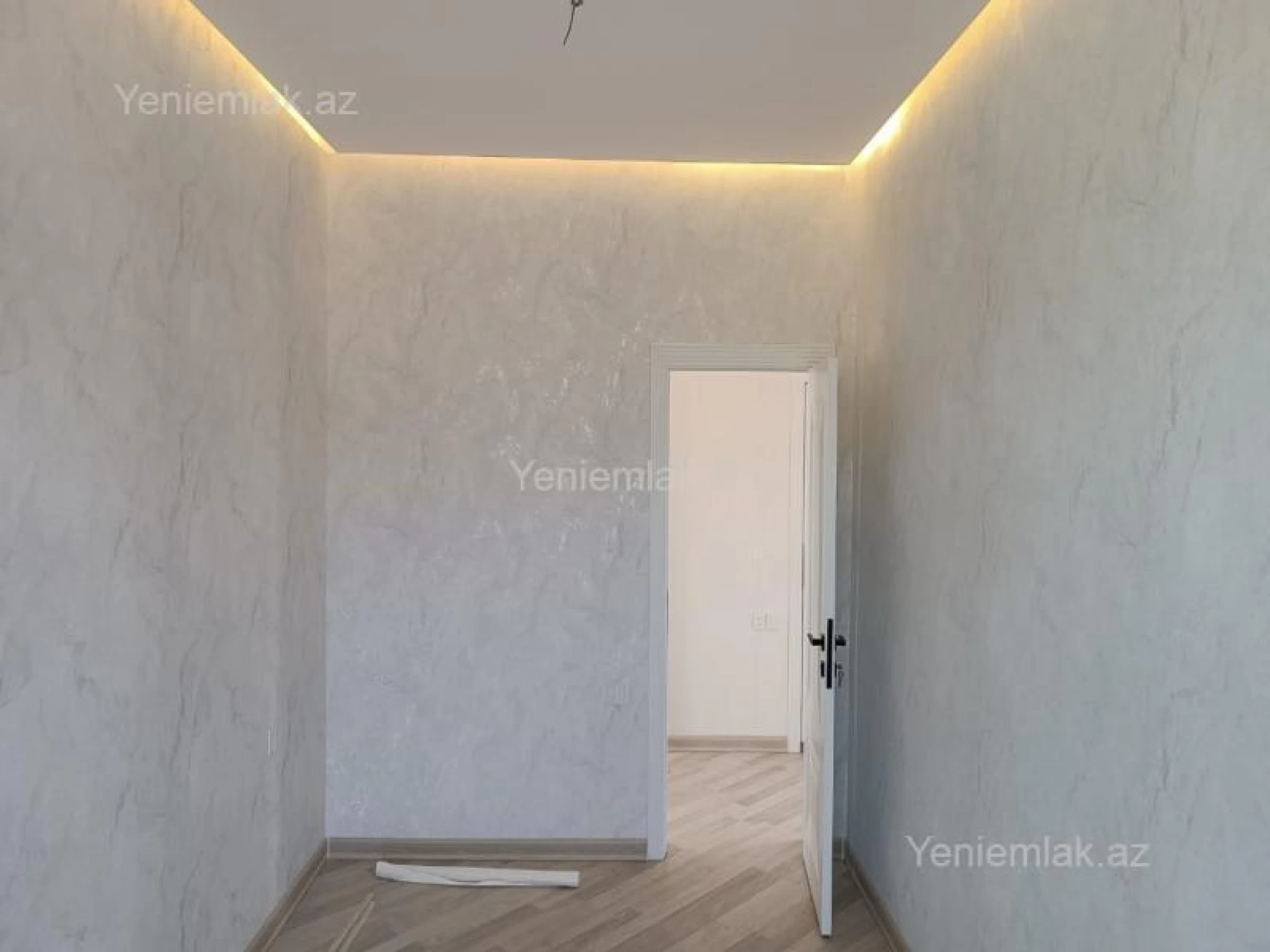 Satılır 4 otaqlı həyət evi 180 m²