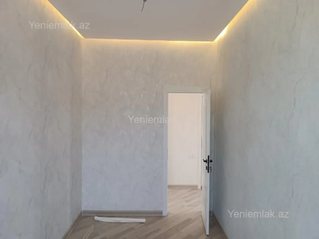 Satılır 4 otaqlı həyət evi 180 m²
